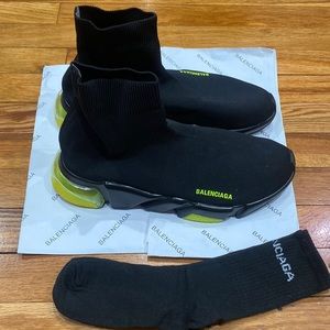 Balenciaga knit socks trainer sneakers mens size 44 or 10.5 in US.